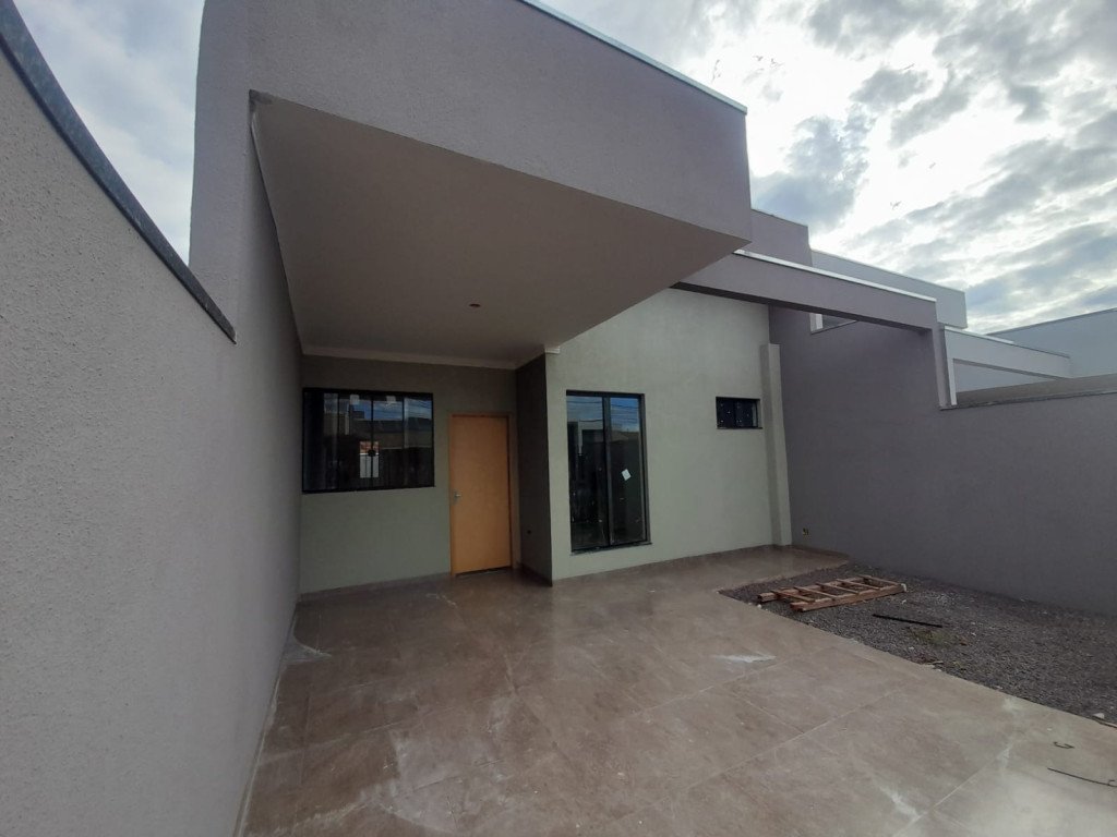 🏠 Casa com 2 Dormitórios sendo 1 suíte com closet grande
